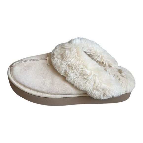 New Joyspun Women's Faux Suede Platform Clog Slippers Size 8 - Picture 3 of 10